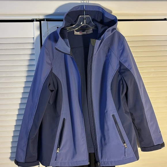 Women’s Free Tech jacket size XL - Picture 3 of 7